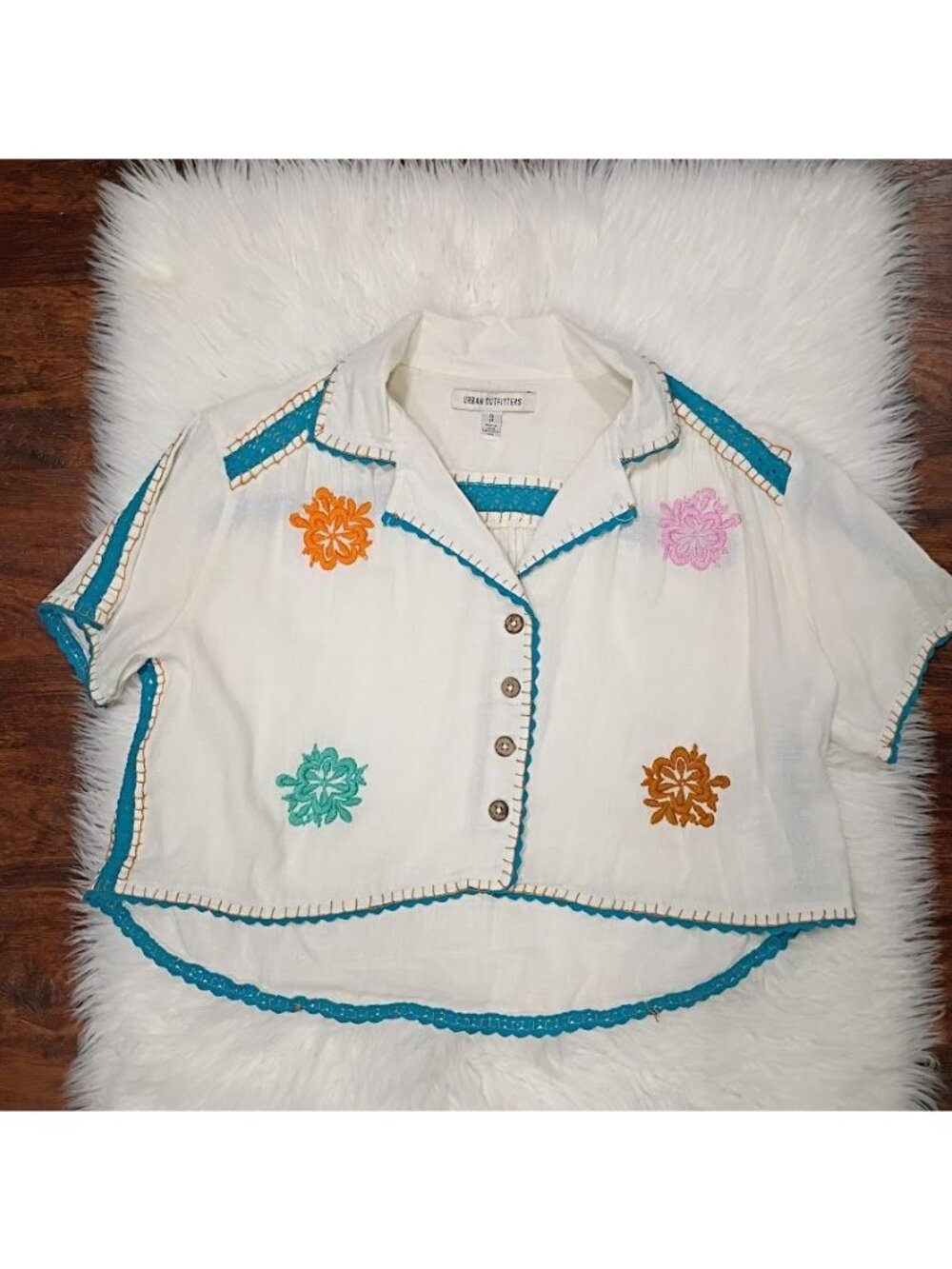 Urban Outfitters Embroidered Cropped SZ S Boho Festival Lagenlook Shirt - Picture 12 of 13